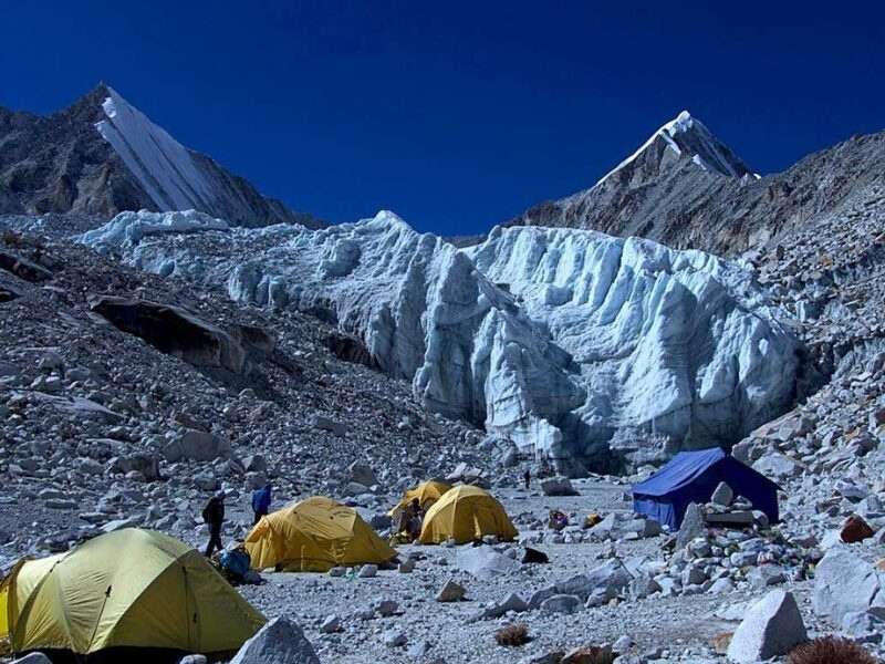 sherpini col pass trek makalu base camp